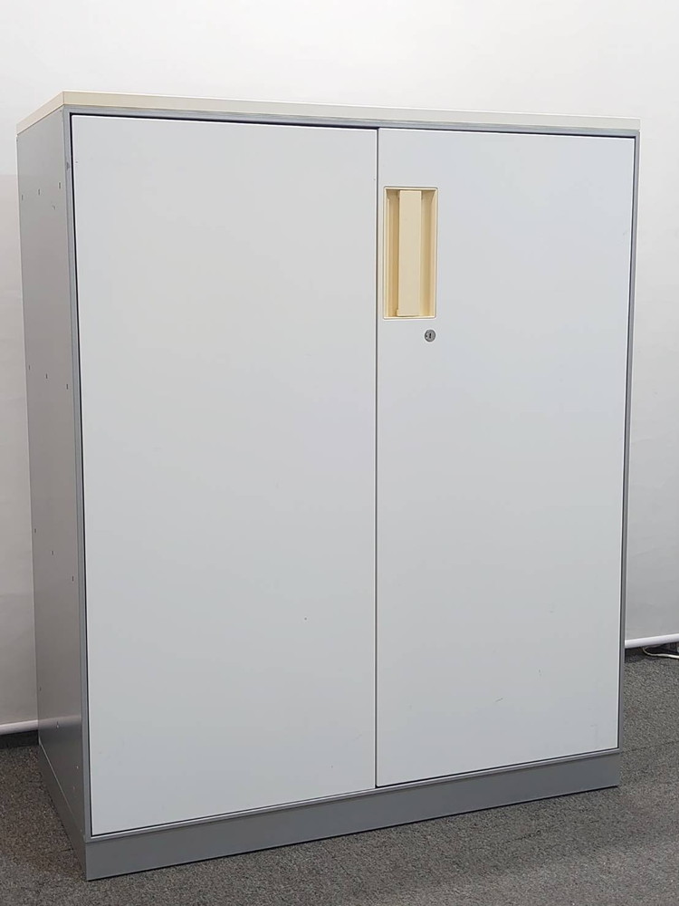 両開き書庫 コクヨ ユニフレックス スチール書庫 収納庫 キャビネット 両開きキャビネット 本棚 書棚 収納棚 鍵付き KOKUYO UFX【中古オフィス家具】【中古】