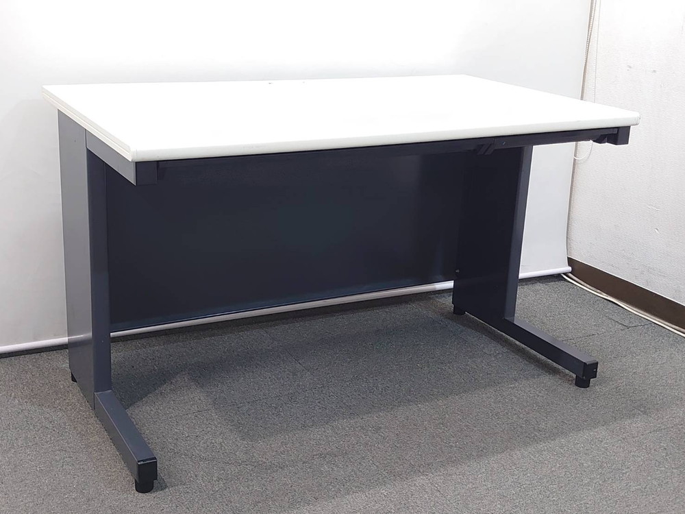 平机 スチールデスク W1200 ホワイト PLUS RY-T127 オフィスデスク 事務机 ワークデスク 国産 【中古オフィス家具】【中古】