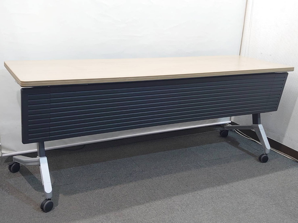 コクヨ 折りたたみ会議テーブル W1800 D600 天板ナチュラル 幕板付 中古 1台